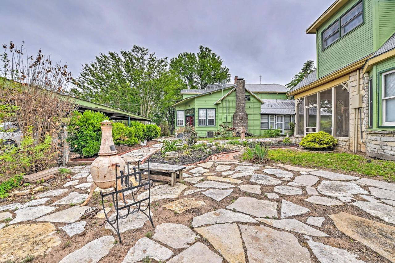 The Lilly House Historic Glen Rose Home With Porch! Esterno foto